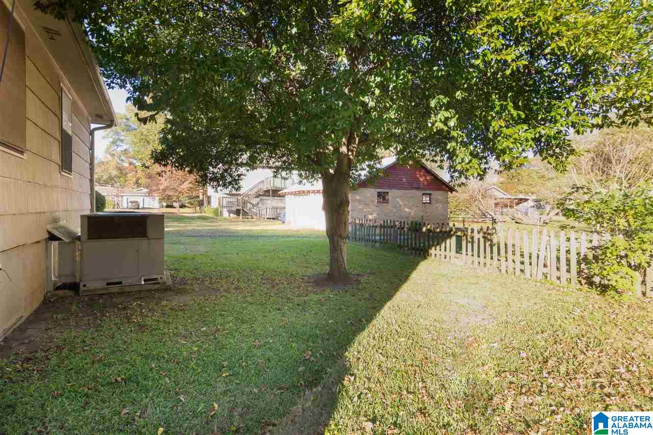 205 Holly Street Bessemer, AL 35023 - Photo 4 of 29