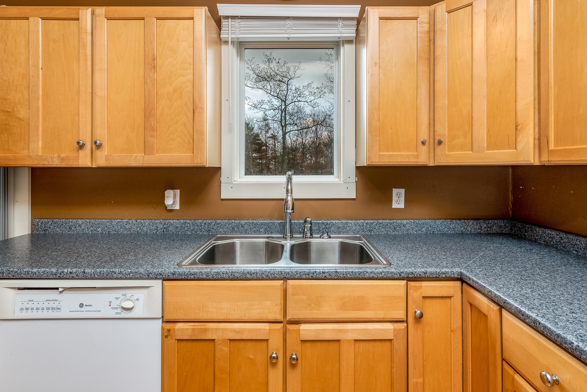 3188 Camden Road Warren, ME 04864 - Photo 8 of 27 3188 Camden Road, Warren-4