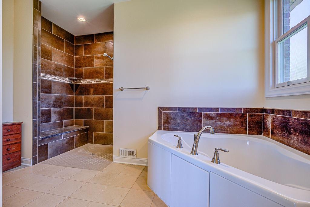 3278 Shamrock Trl Road Aurora, IN 47001 - Photo 34 of 50 Gallery Image 34