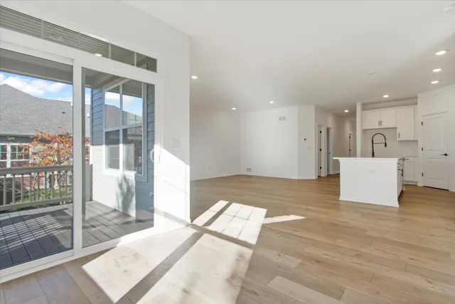 $529,990 | 40 Tournament Drive South, Hawthorn Woods, IL 60047