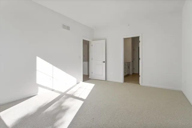 $529,990 | 40 Tournament Drive South, Hawthorn Woods, IL 60047