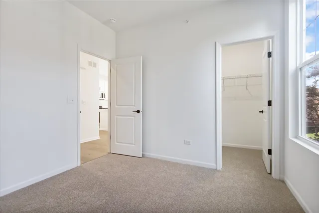 $529,990 | 40 Tournament Drive South, Hawthorn Woods, IL 60047