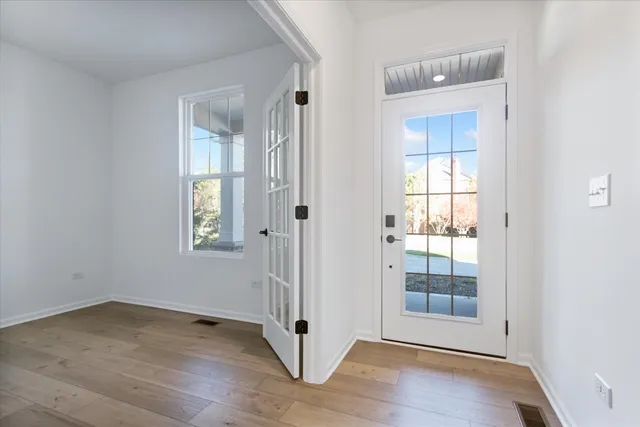 $529,990 | 40 Tournament Drive South, Hawthorn Woods, IL 60047