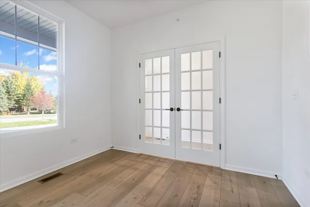 $529,990 | 40 Tournament Drive South, Hawthorn Woods, IL 60047