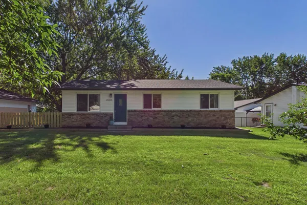 $289,900 | 26215 6th Street West, Zimmerman, MN 55398