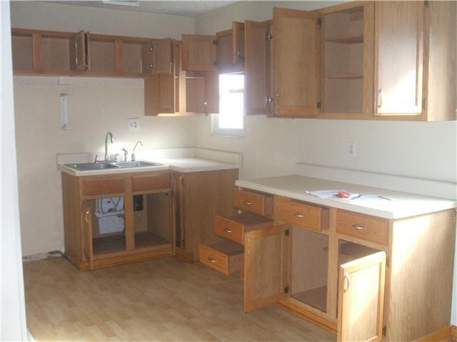 3064 Reynard Road Columbus, OH 43232 - Photo 4 of 8 Gallery Image 4