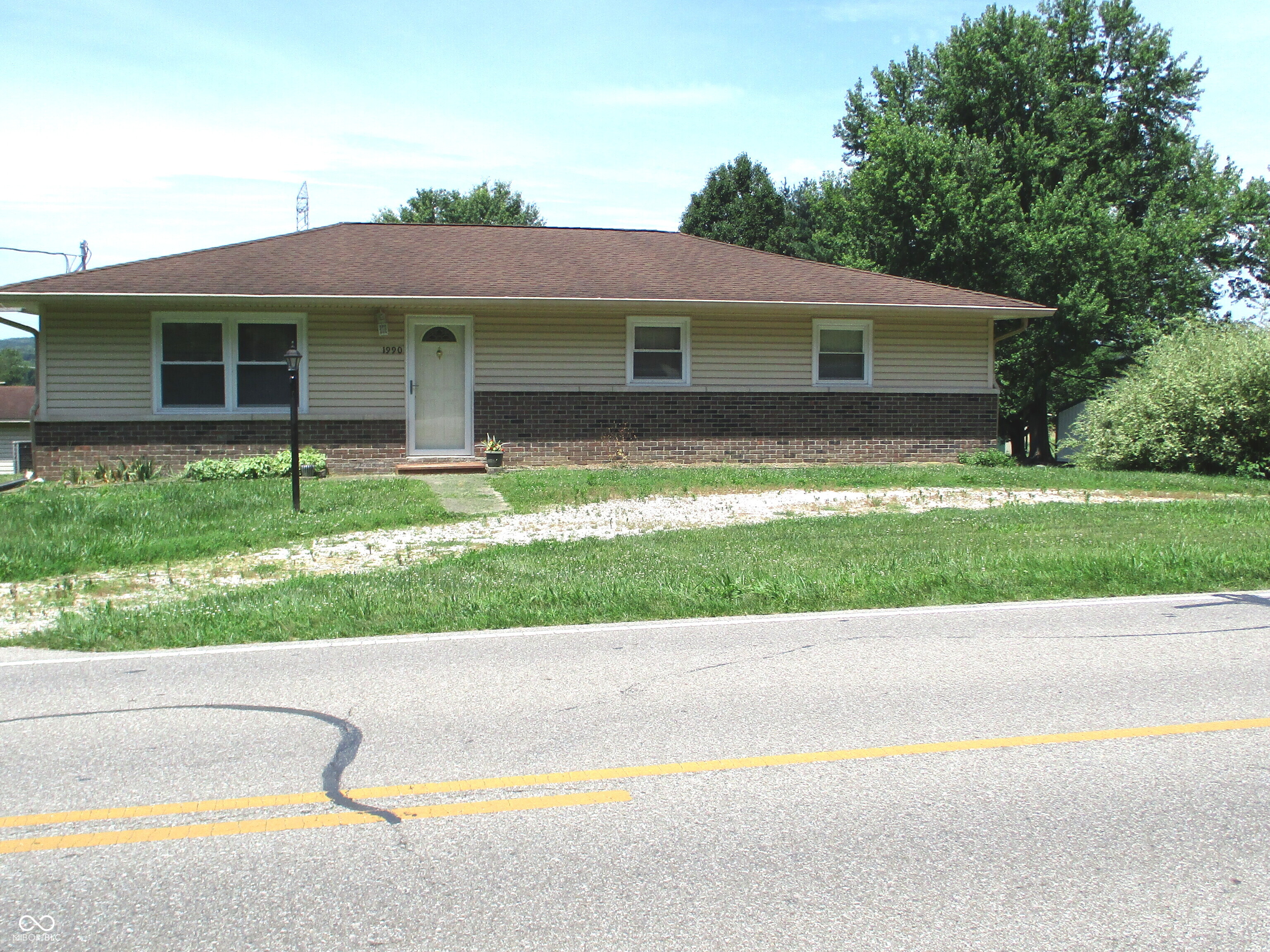 1990 Blue Bluff Road Martinsville, IN 46151 - Photo 1 of 34 Gallery Image 1