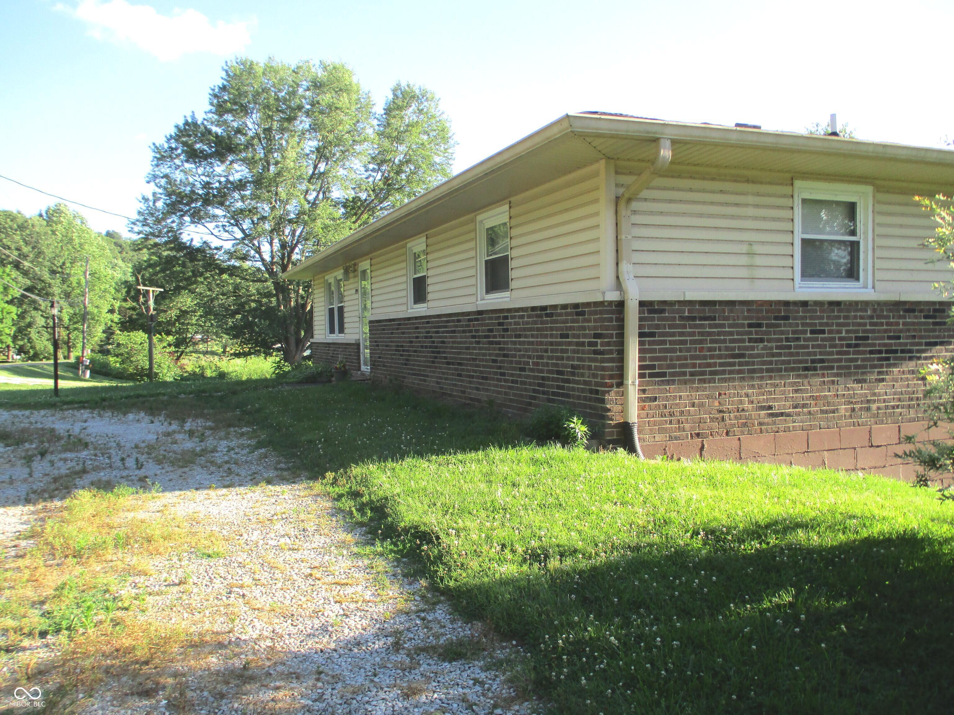 1990 Blue Bluff Road Martinsville, IN 46151 - Photo 6 of 34 Gallery Image 6