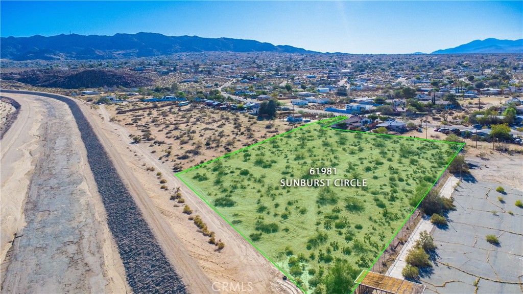 61981 Sunburst Circle Joshua Tree, CA 92252 - Photo 4 of 9 a view of city and mountain