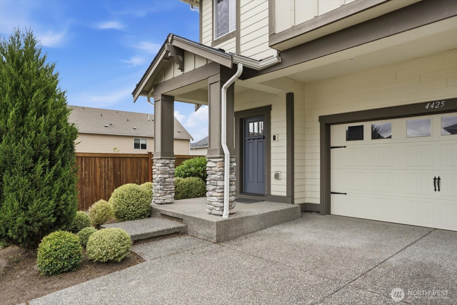 4425 233rd Place Southeast Bothell, WA 98021 - Photo 3 of 40