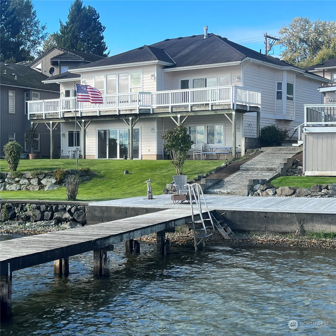 1811 Vernon Road Lake Stevens, WA 98258 - Photo 1 of 40 a front view of a house with porch