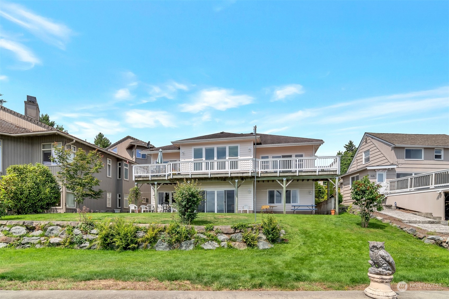 1811 Vernon Road Lake Stevens, WA 98258 - Photo 32 of 40 a front view of a house with a yard
