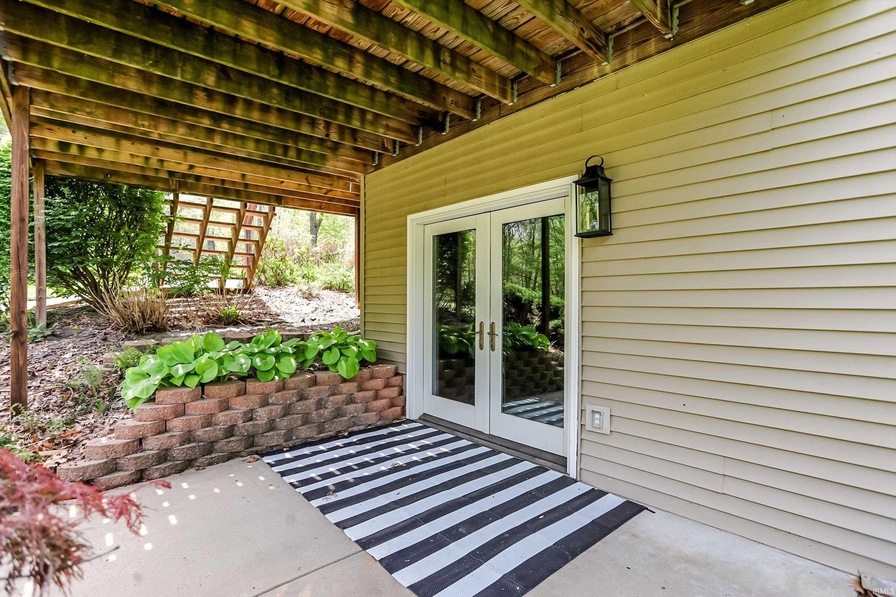 7235 South Lodge Road Bloomington, IN 47403 - Photo 28 of 32