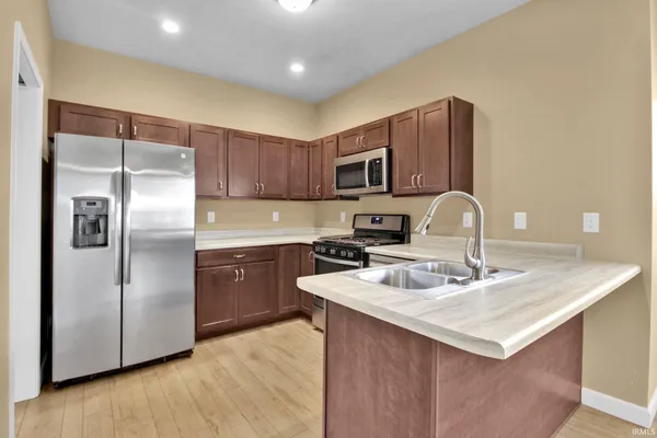 $250,000 | 407 East Vaile Avenue, Kokomo, IN 46901