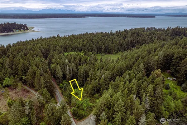 $60,000 | 811 North Herron Road Northwest, Lakebay, WA 98349