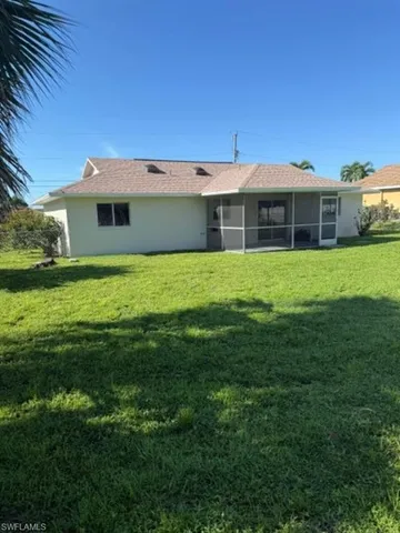 $1,800 | 825 Southwest 37th Terrace, Cape Coral, FL 33914