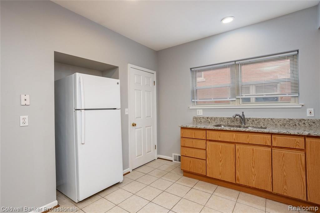 962 Nottingham Road, Unit 964 Grosse Pointe Park, MI 48230 - Photo 10 of 18