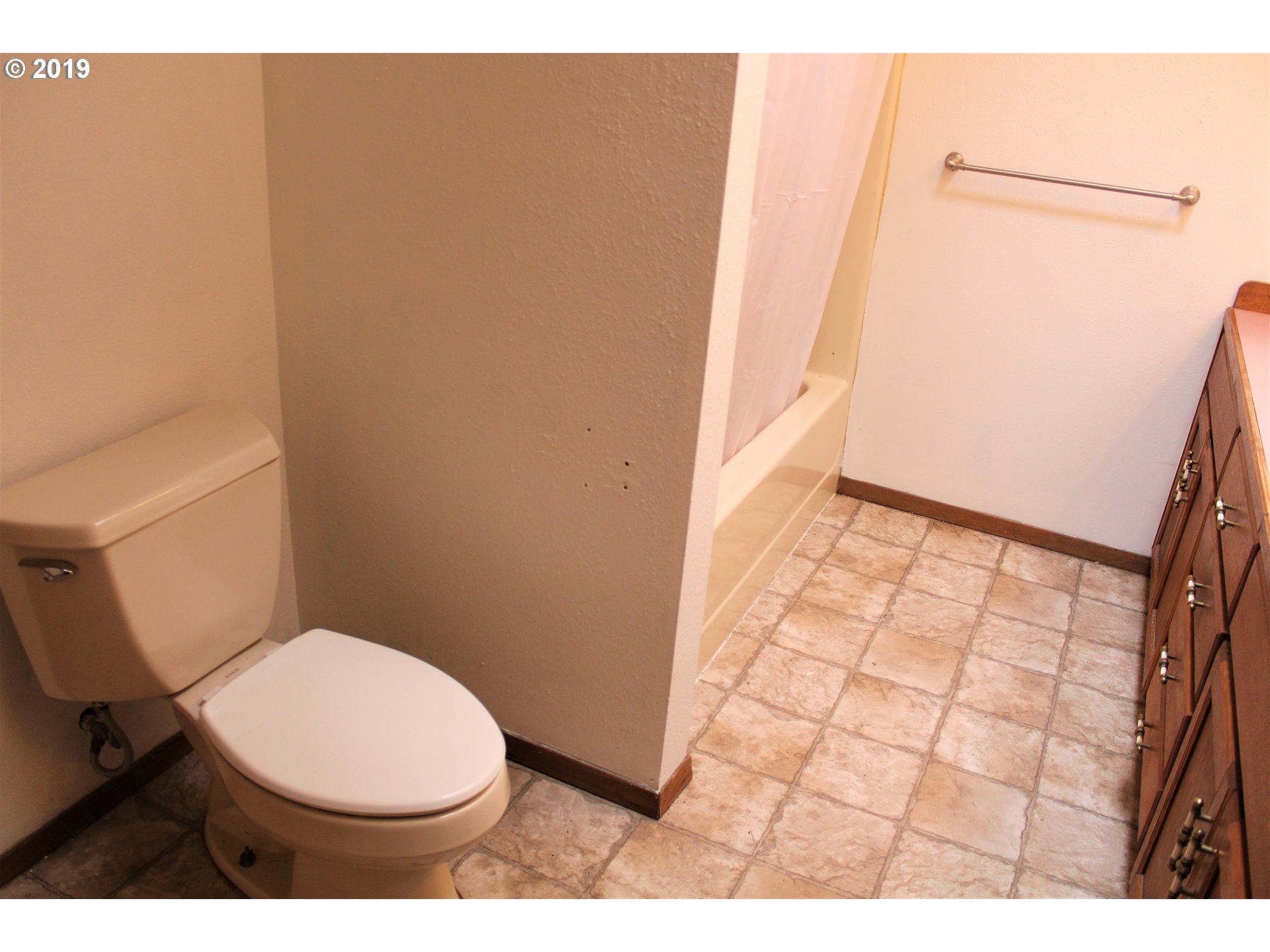 37389 Row River Road Dorena, OR 97434 - Photo 24 of 32 Gallery Image 24