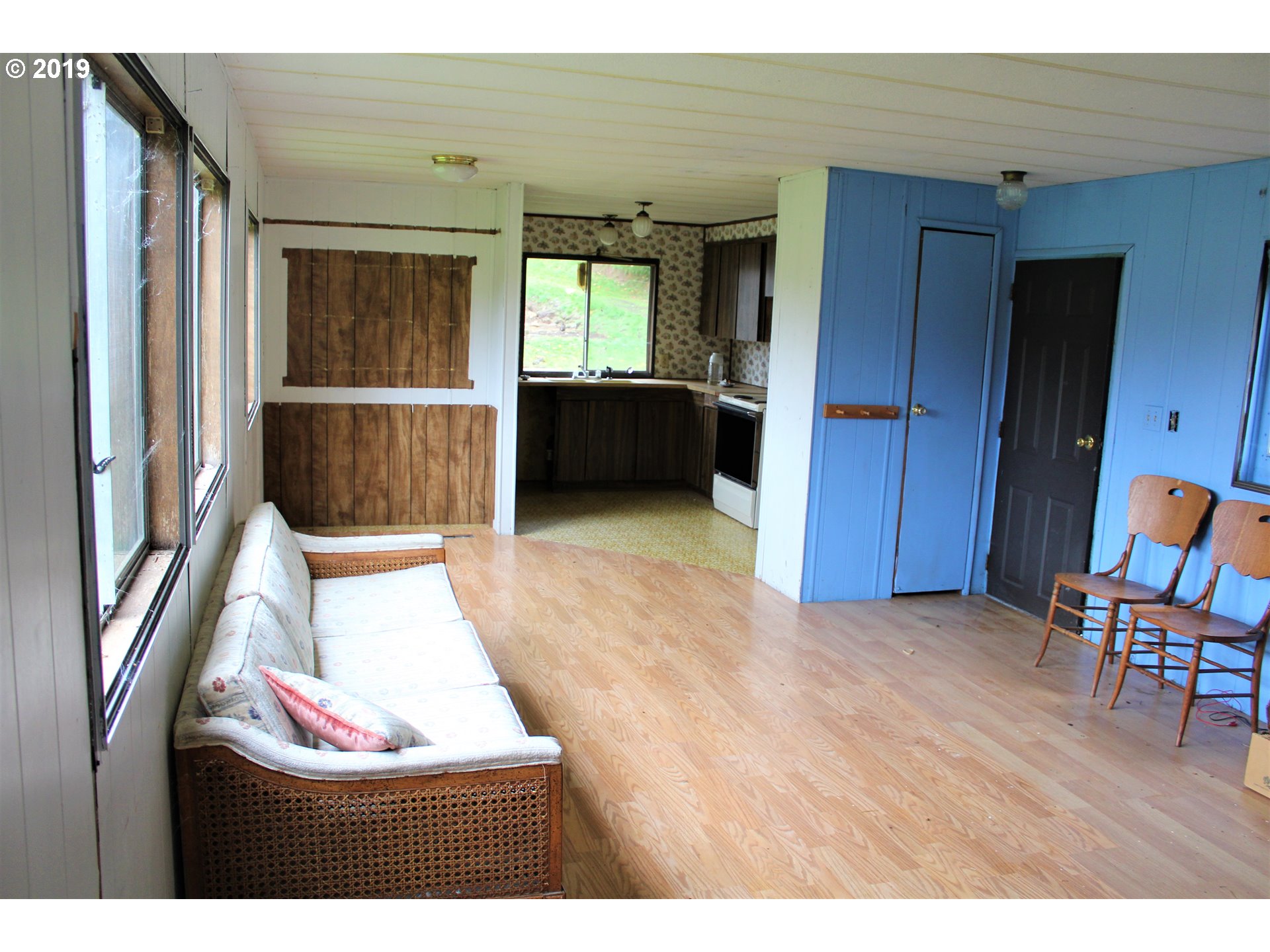 37389 Row River Road Dorena, OR 97434 - Photo 31 of 32 Gallery Image 31
