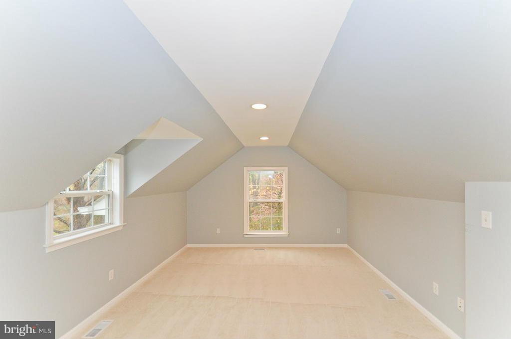 7734 Garrison Road Hyattsville, MD 20784 - Photo 20 of 30 Interior (General)