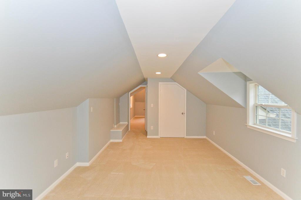 7734 Garrison Road Hyattsville, MD 20784 - Photo 21 of 30 Interior (General)