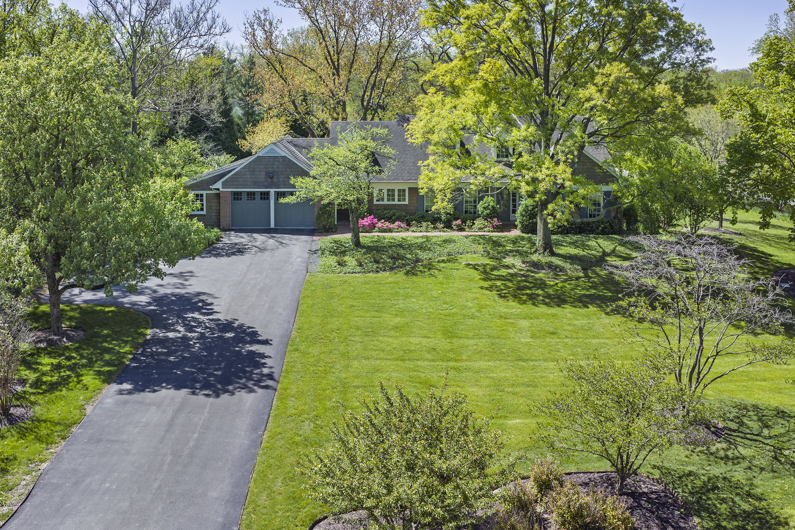 2080 Norfork Road Northfield, IL 60093 - Photo 2 of 23