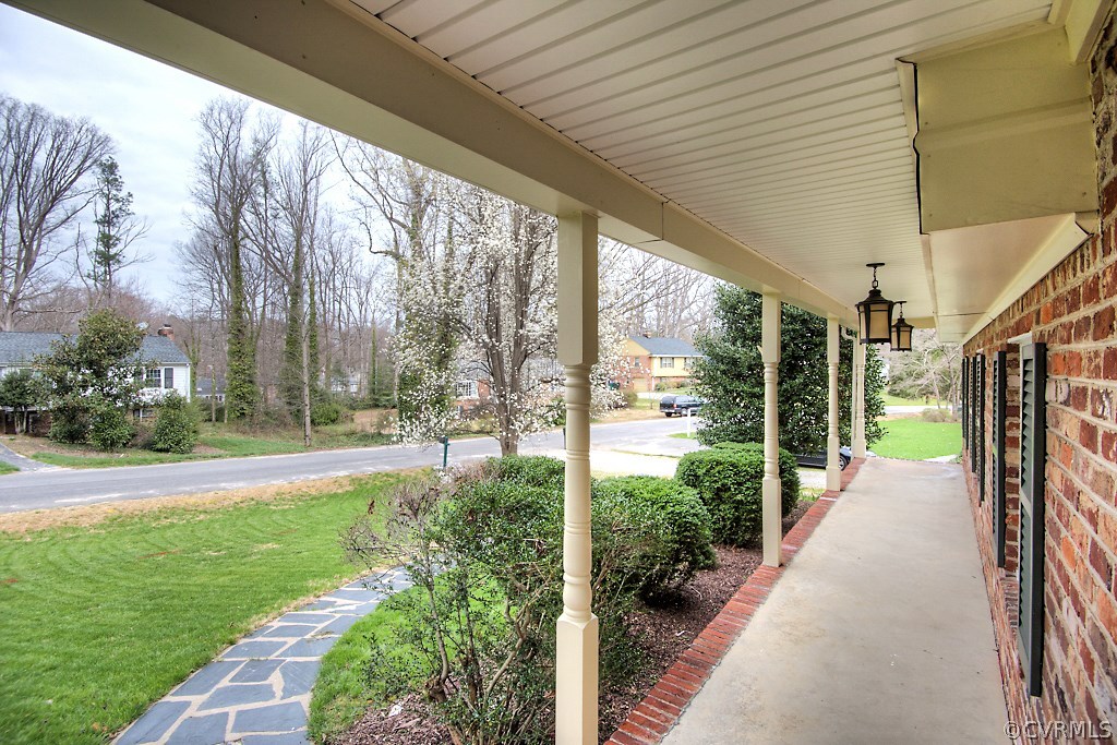8255 Halstead Road Richmond, VA 23235 - Photo 7 of 47 Gallery Image 7