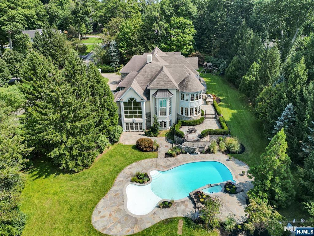 23 Hunter Ridge Woodcliff Lake, NJ 07677 - Photo 46 of 49
