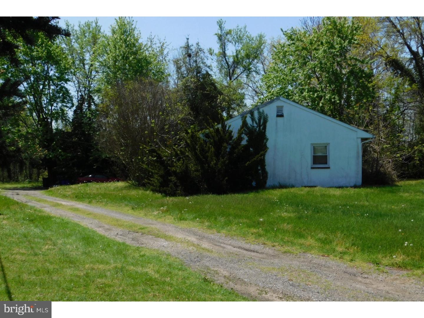 1414 Woodlane Road Mount Holly, NJ 08060 - Photo 1 of 18 Gallery Image 1