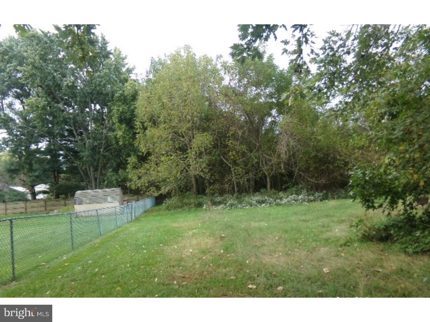 1414 Woodlane Road Mount Holly, NJ 08060 - Photo 3 of 18 Gallery Image 3