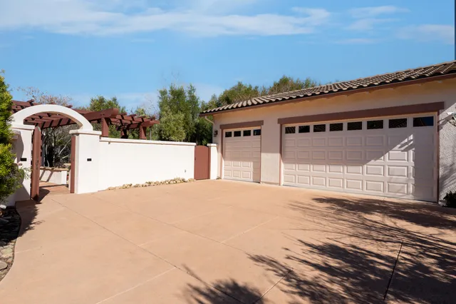 a view of a house with a outdoor space