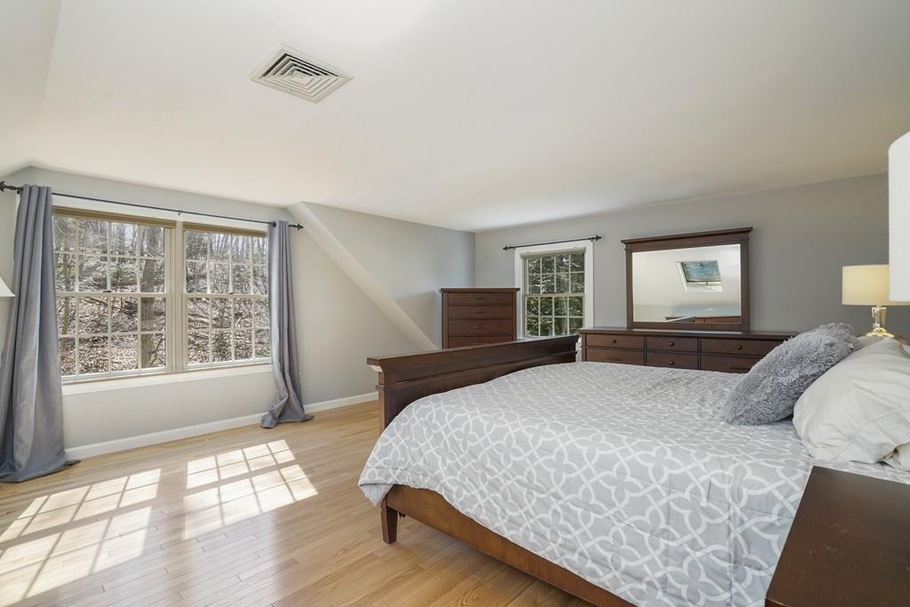 45 Sheridan Road Wellesley, MA 02481 - Photo 14 of 23