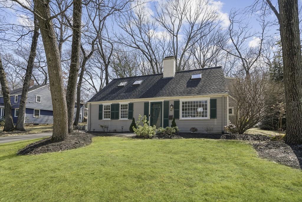 45 Sheridan Road Wellesley, MA 02481 - Photo 3 of 23