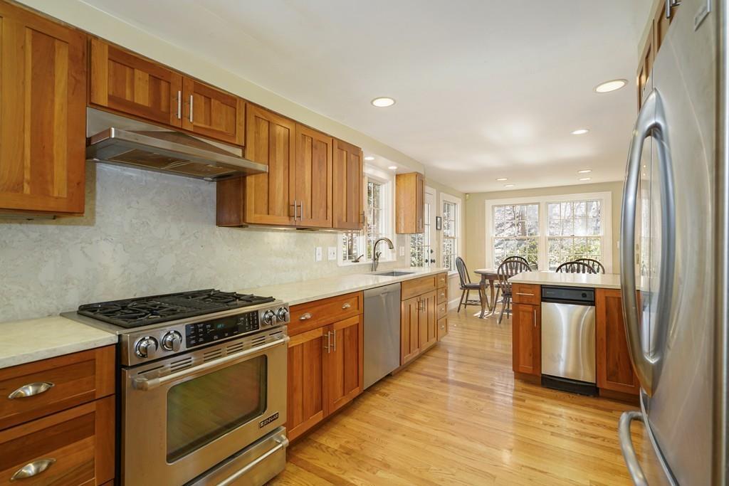 45 Sheridan Road Wellesley, MA 02481 - Photo 10 of 23
