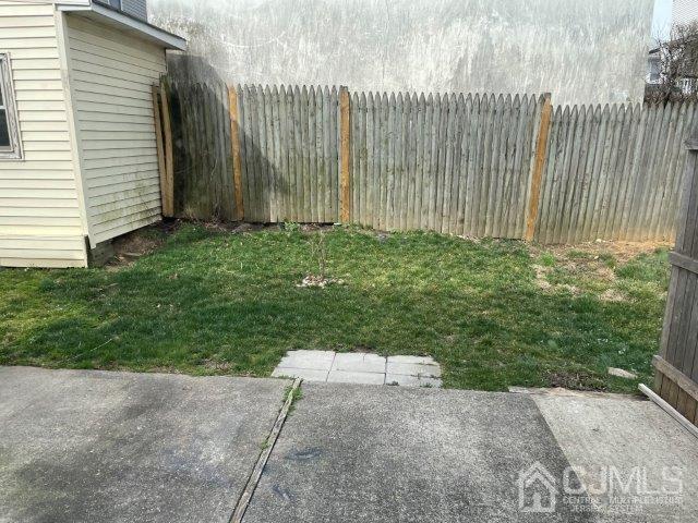 11 Florida Grove Road, Unit 5 Keasbey, NJ 08832 - Photo 11 of 12 a view of backyard with garden