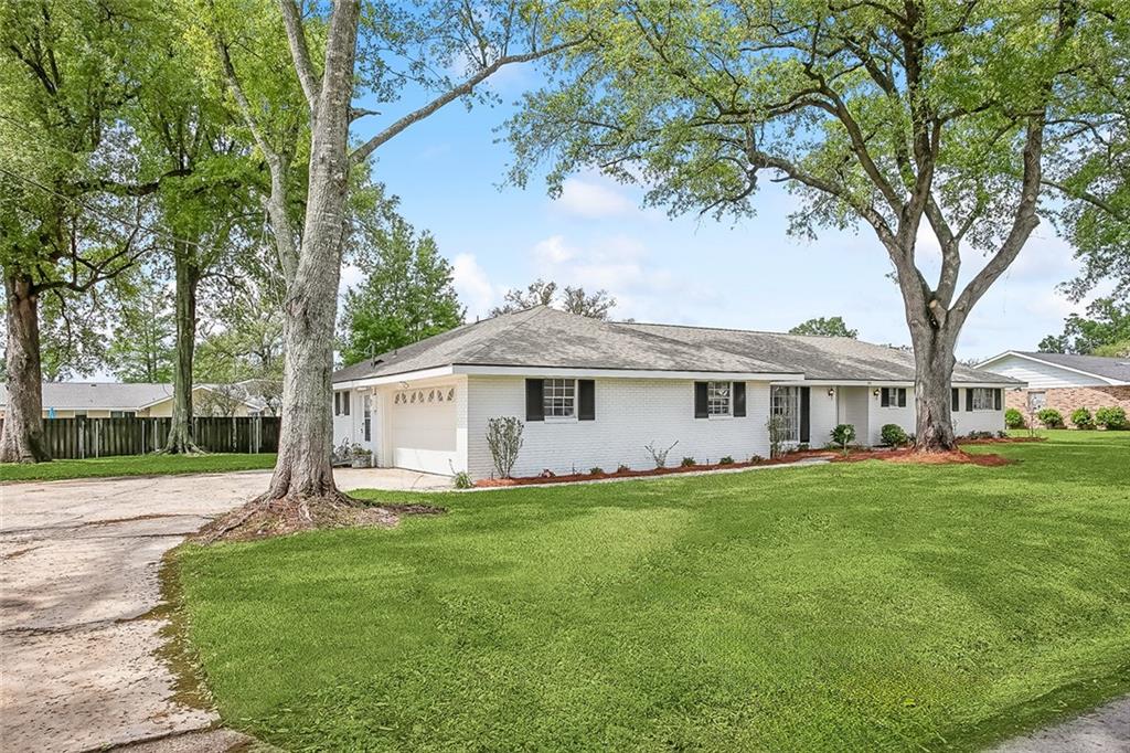 320 River Oaks Drive Luling, LA 70070 - Photo 2 of 20