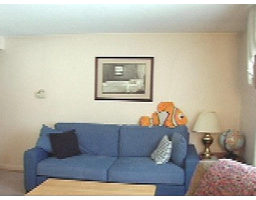 42 Rita Street Springfield, MA 01118 - Photo 4 of 7