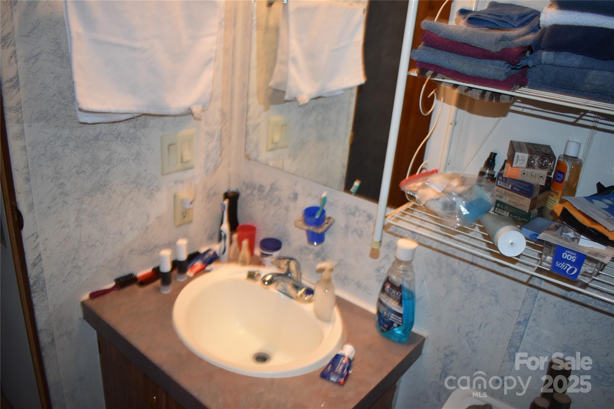 236 Hidden Cove Road Marion, NC 28752 - Photo 22 of 36 Gallery Image 22