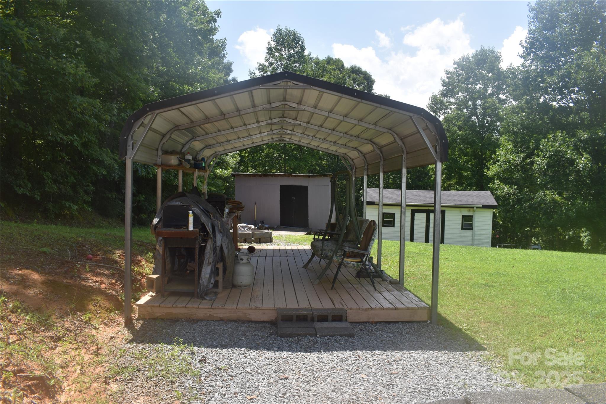 236 Hidden Cove Road Marion, NC 28752 - Photo 35 of 36 Gallery Image 35