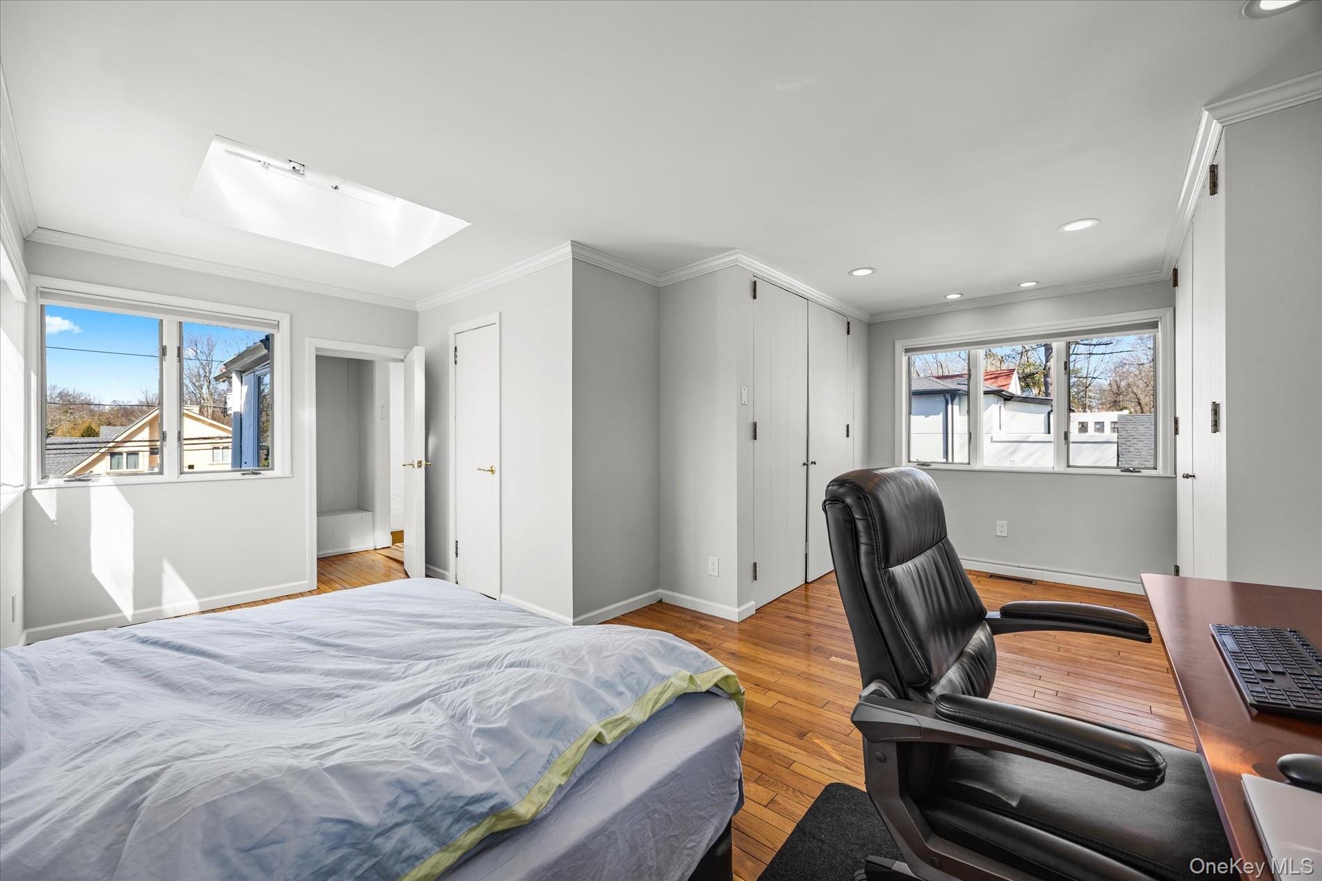 118 Baker Hill Road Great Neck, NY 11023 - Photo 25 of 40