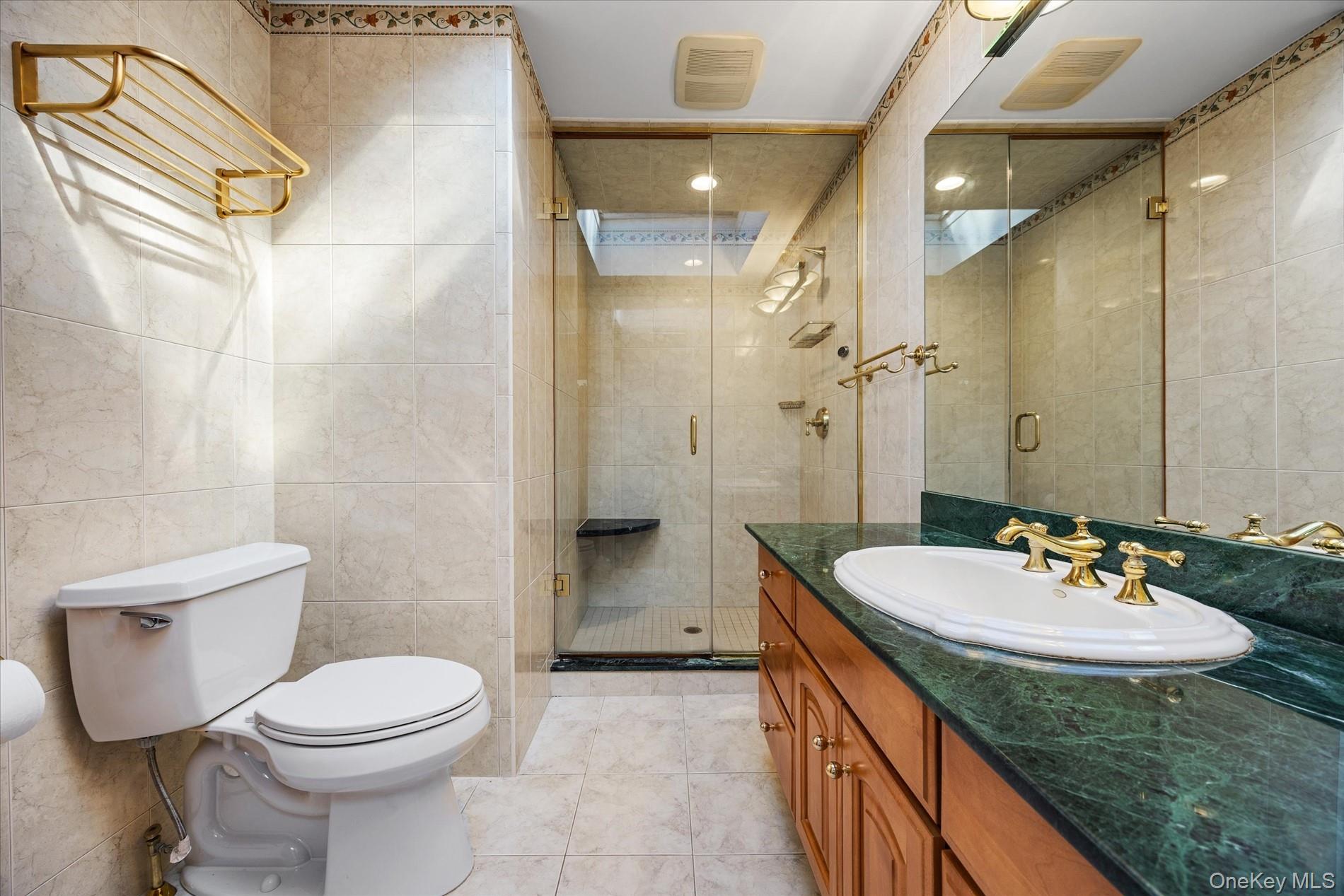 118 Baker Hill Road Great Neck, NY 11023 - Photo 29 of 40