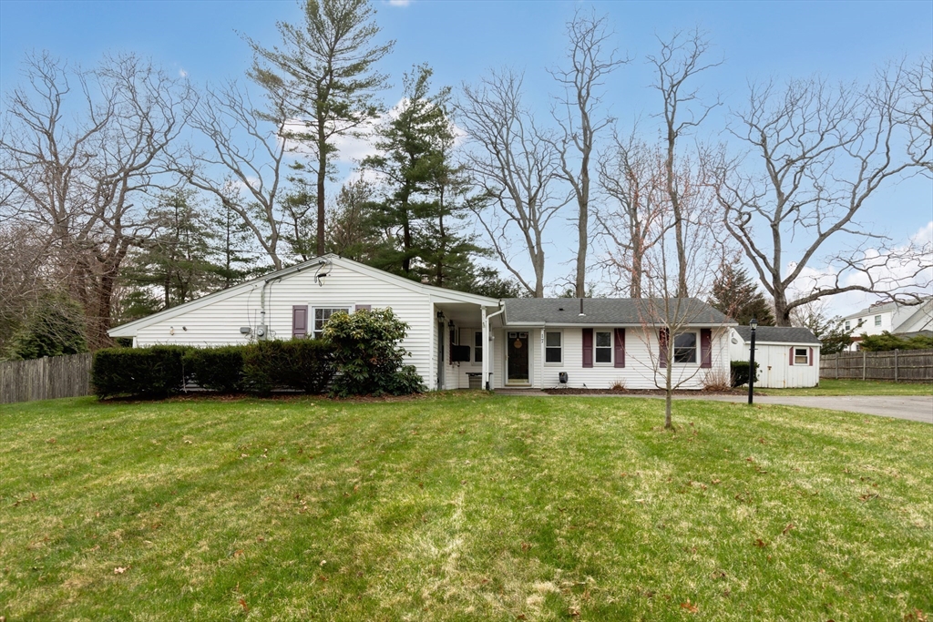17 Ralph Road Raynham, MA 02767 - Photo 3 of 33