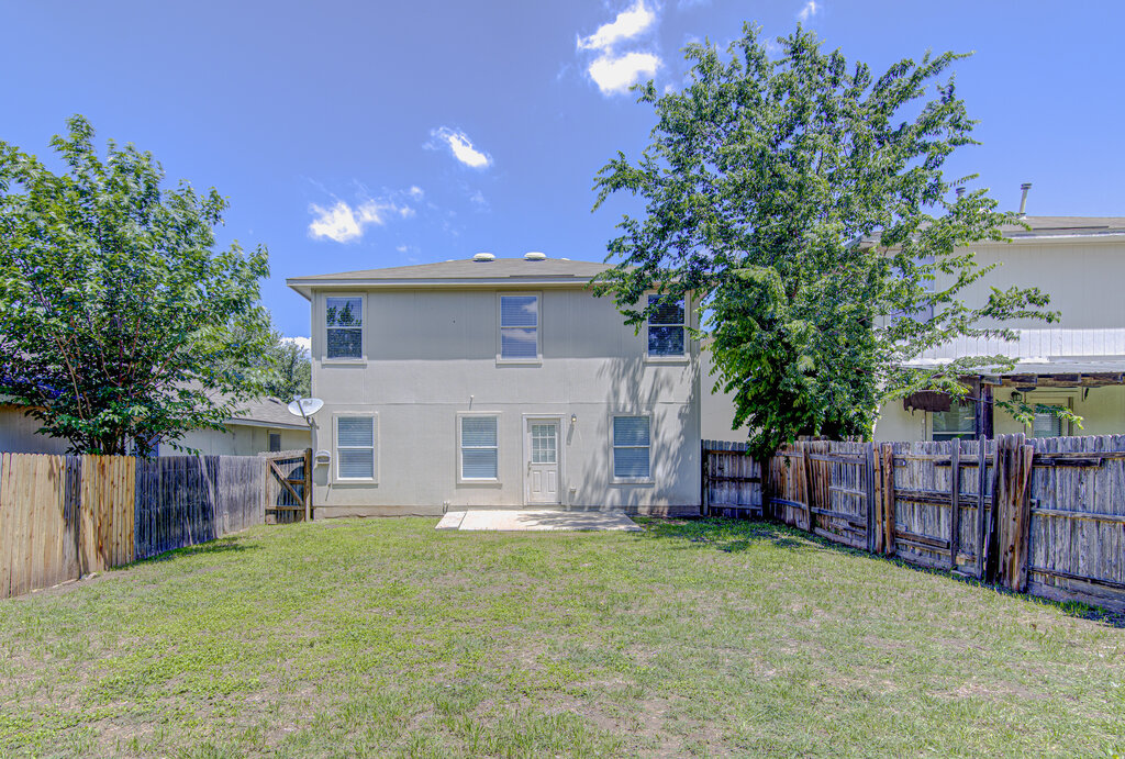 236 Black Forest Road Buda, TX 78610 - Photo 27 of 31