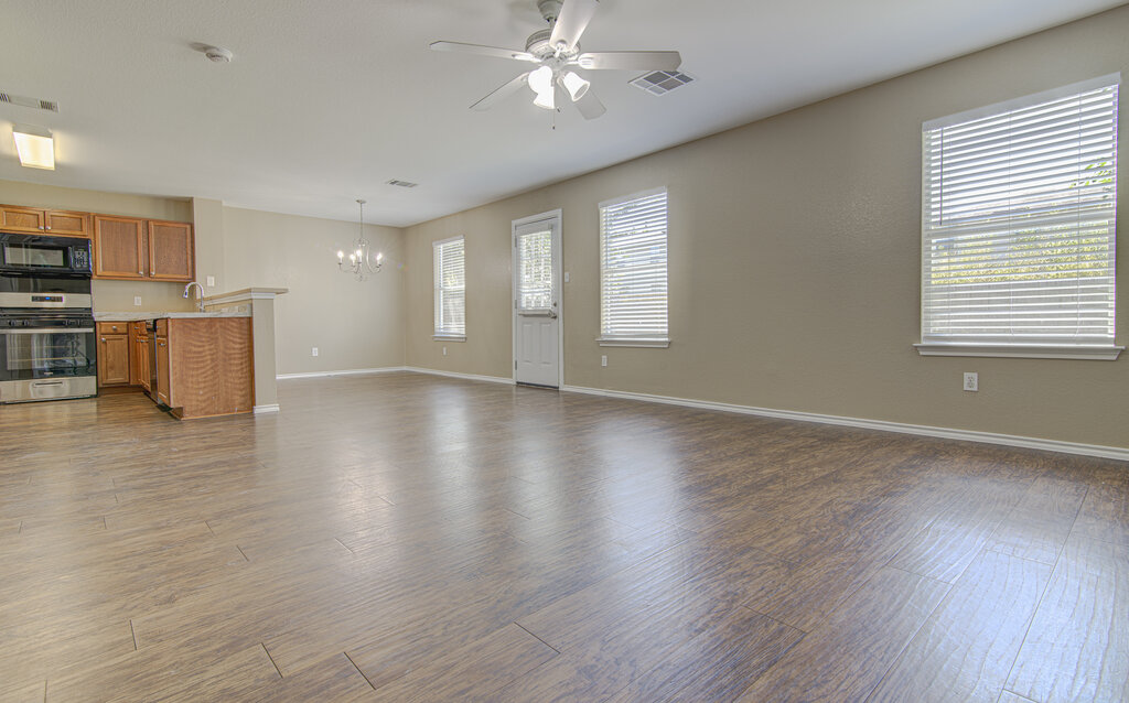 236 Black Forest Road Buda, TX 78610 - Photo 4 of 31