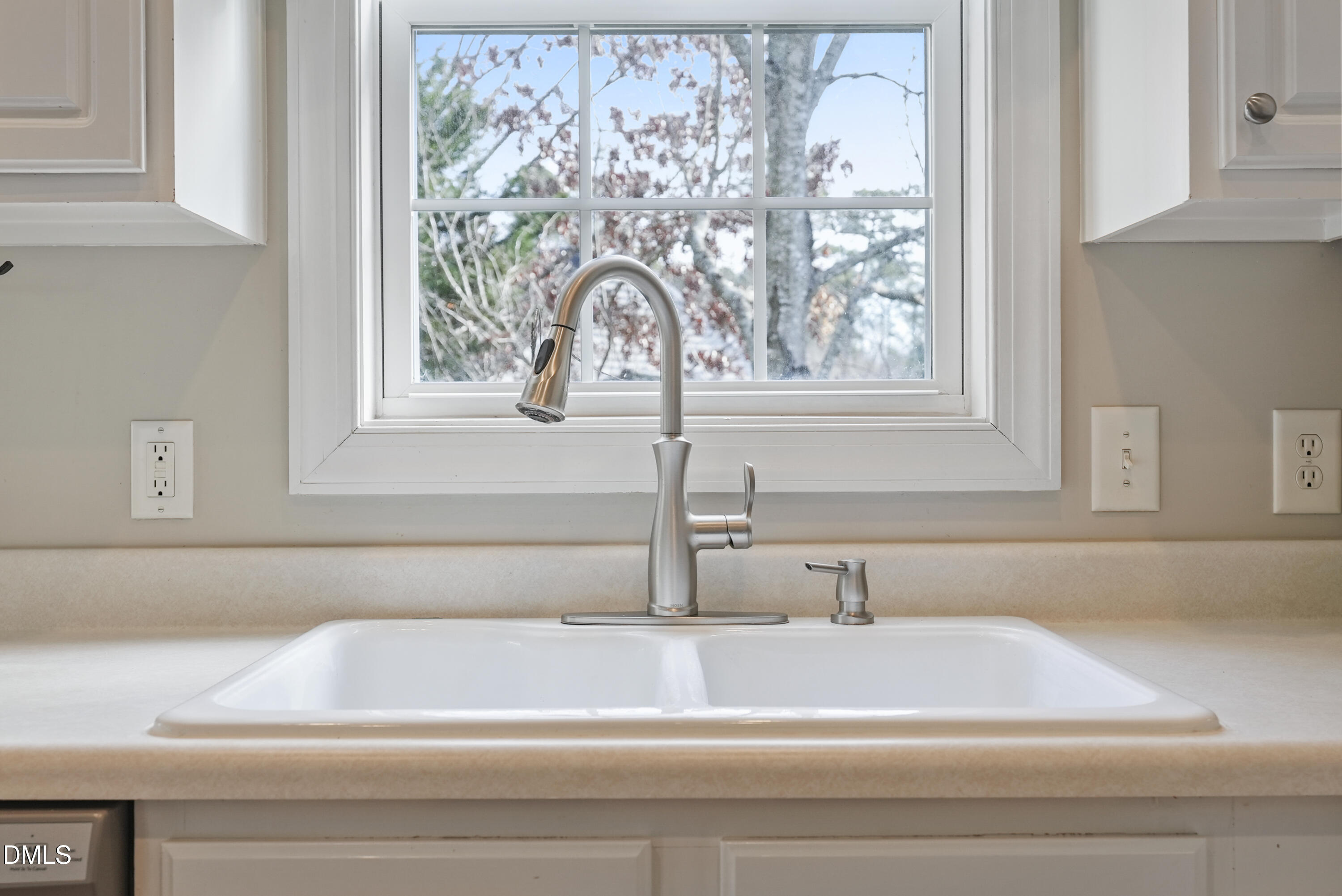 4912 Morning Edge Drive Raleigh, NC 27613 - Photo 17 of 35 a close view of sink sitting in a bathroom