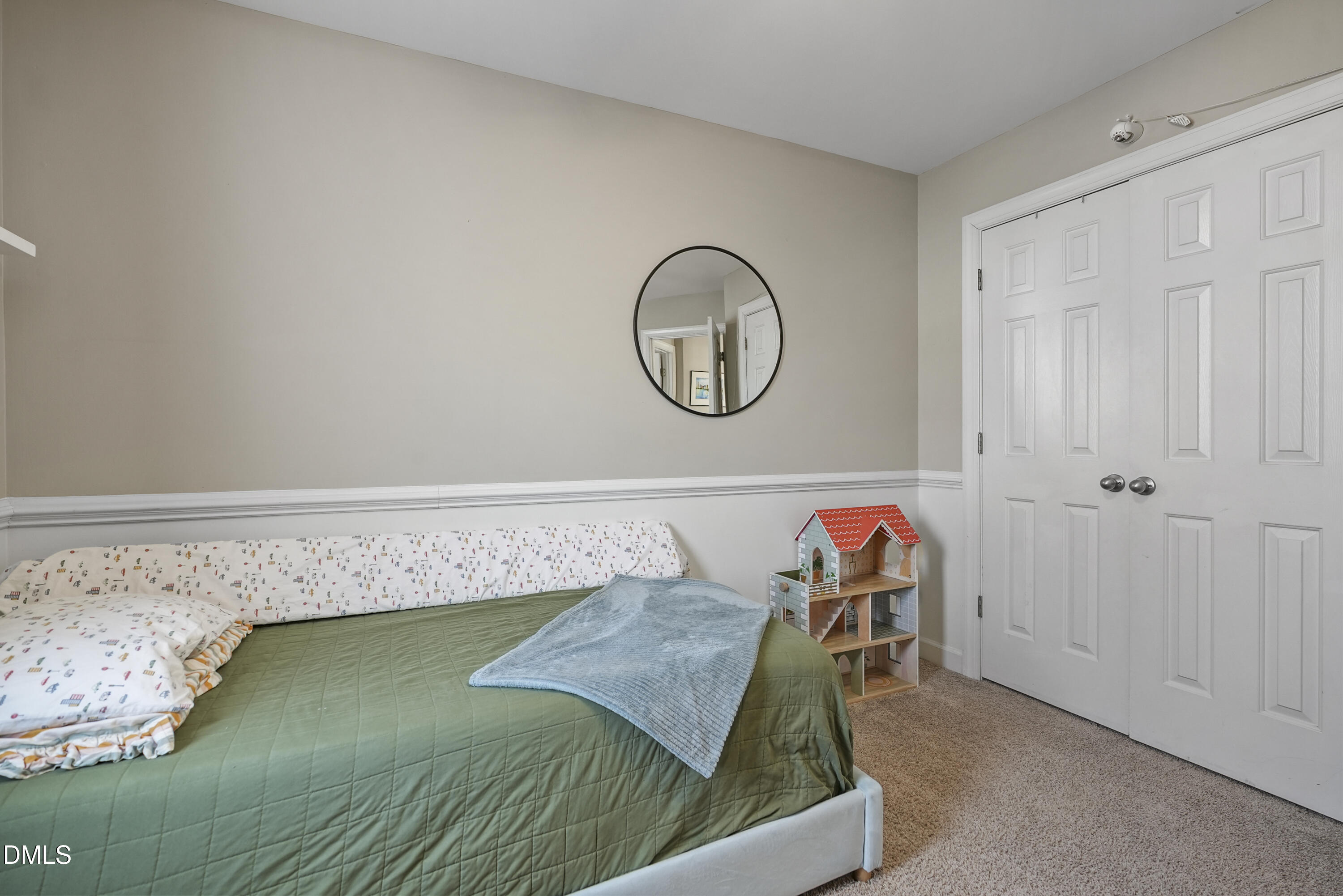 4912 Morning Edge Drive Raleigh, NC 27613 - Photo 22 of 35 a living room with furniture