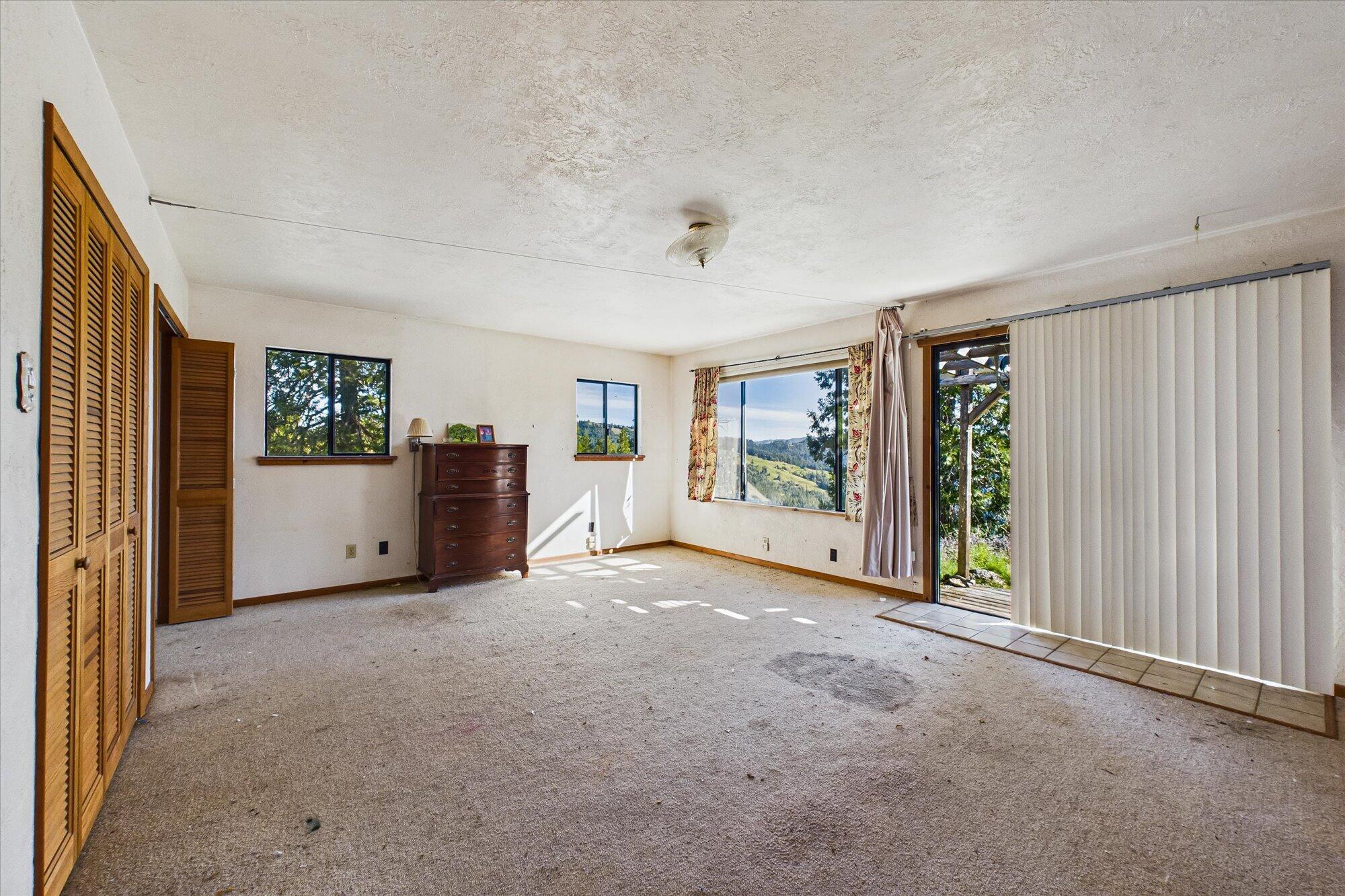3826 Thomas Road Miranda, CA 95553 - Photo 21 of 81
