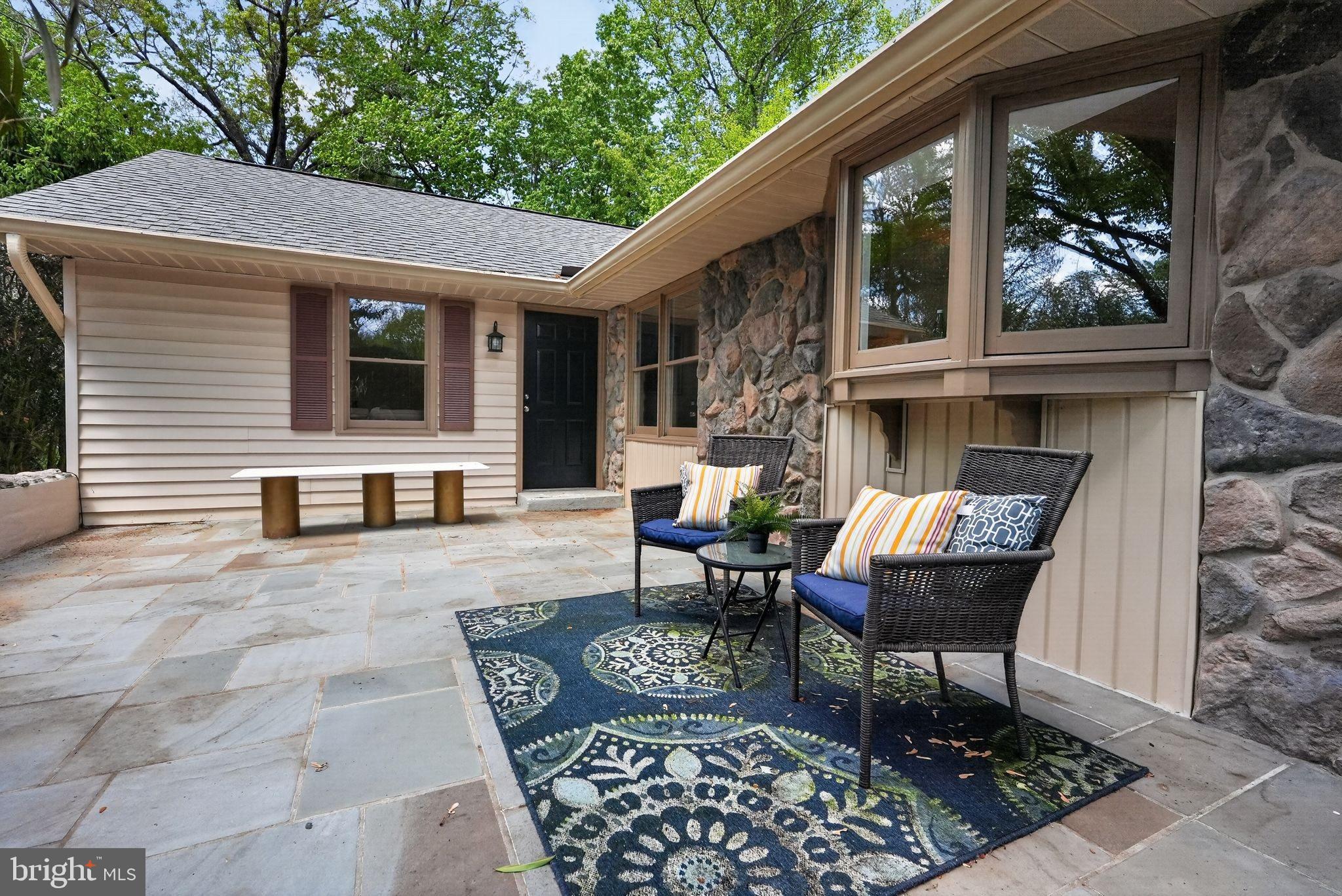 13821 Esworthy Road Darnestown, MD 20874 - Photo 54 of 98 a view of a house with backyard and sitting area