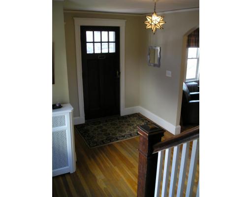 27 Wyoming Road Newton, MA 02460 - Photo 8 of 15 Gallery Image 8