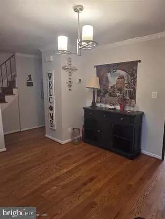 a room with hard wood floor